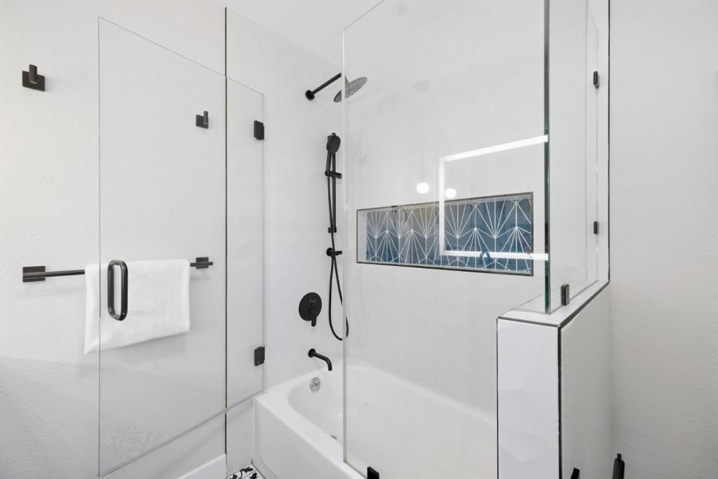 5012 Lassen Avenue Property Photo 62
