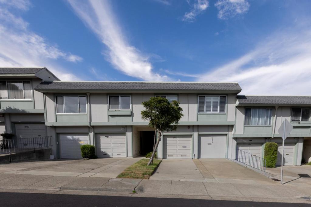 3774 Fairfax Way Property Photo 1
