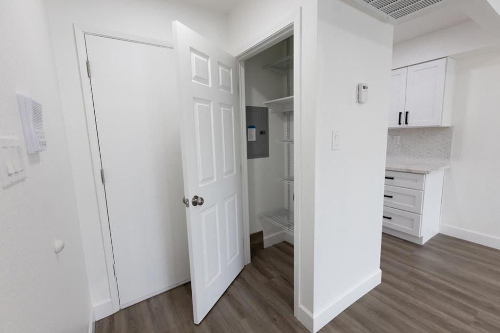 3774 Fairfax Way Property Photo 5