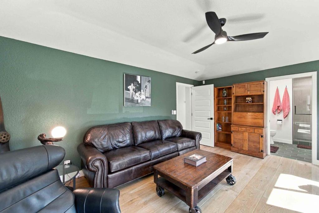 1874 Arbor Drive Property Photo 18