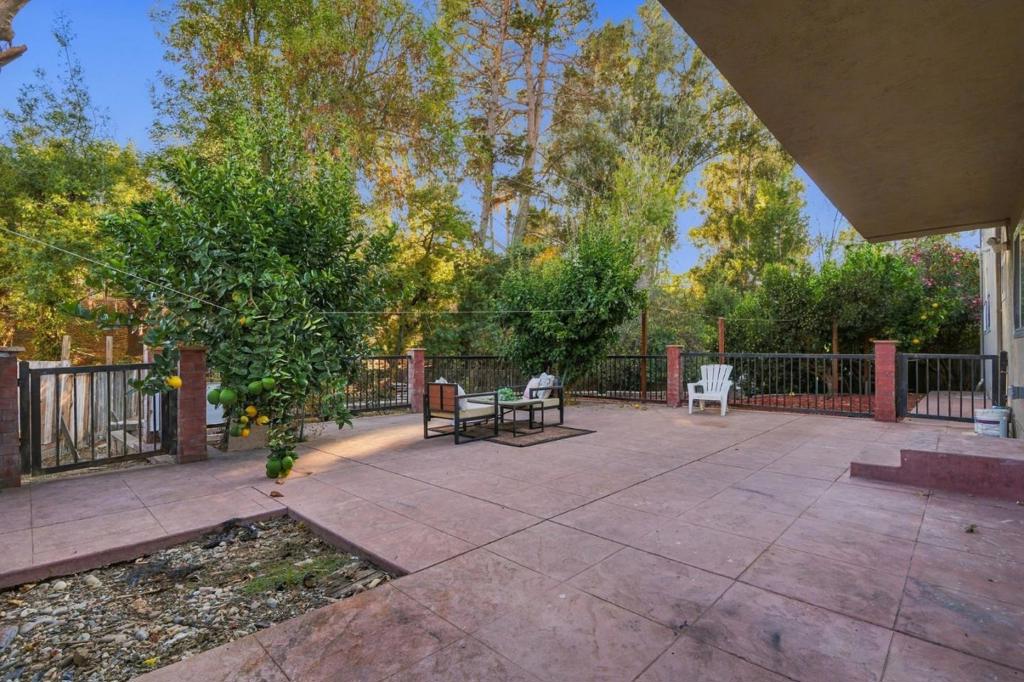 2273 Beckham Way Property Photo 26