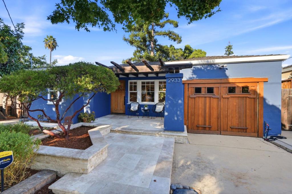2933 Glendale Avenue Property Photo 2