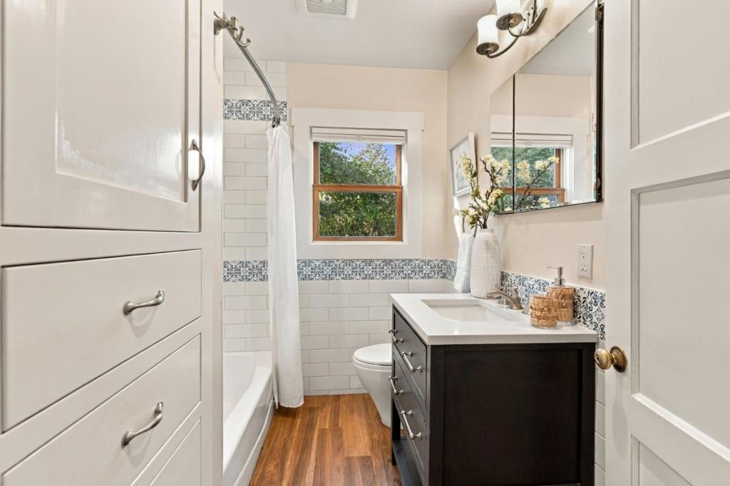 2933 Glendale Avenue Property Photo 19