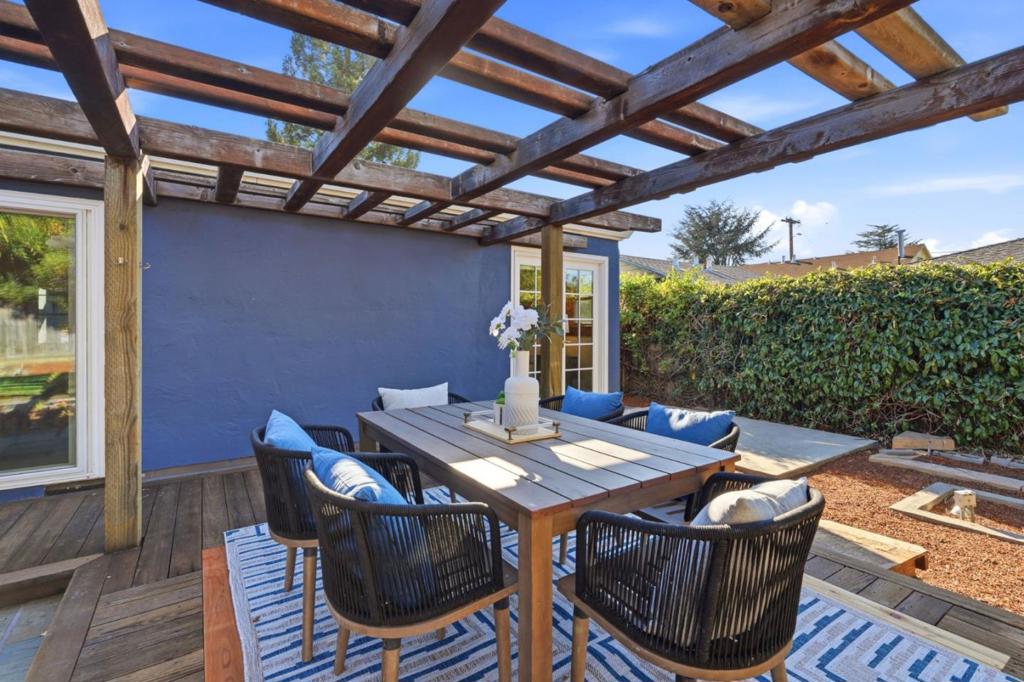 2933 Glendale Avenue Property Photo 22
