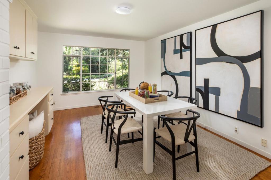 98 Rebecca Lane Property Photo 13