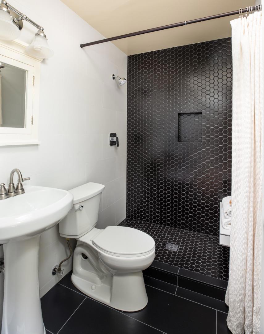98 Rebecca Lane Property Photo 14