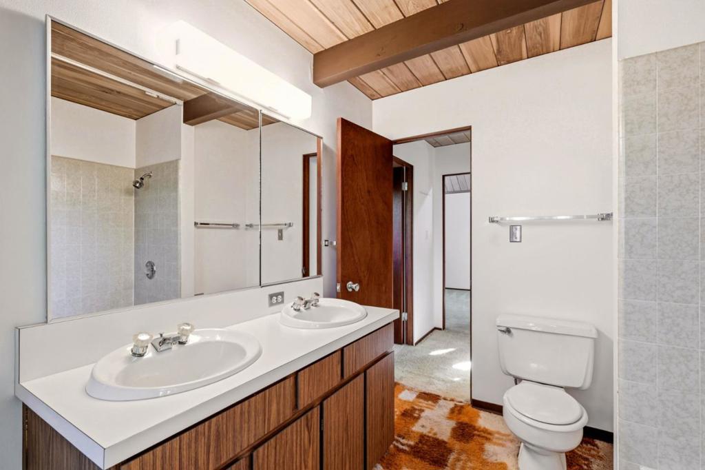 957 Eichler Drive Property Photo 18