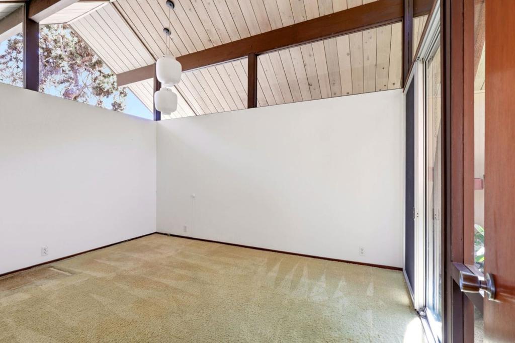 957 Eichler Drive Property Photo 23