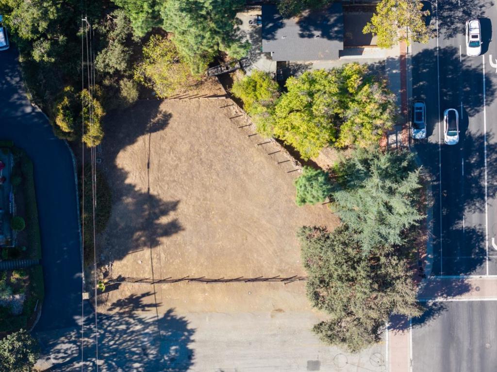 17205 Monterey Road Property Photo 4