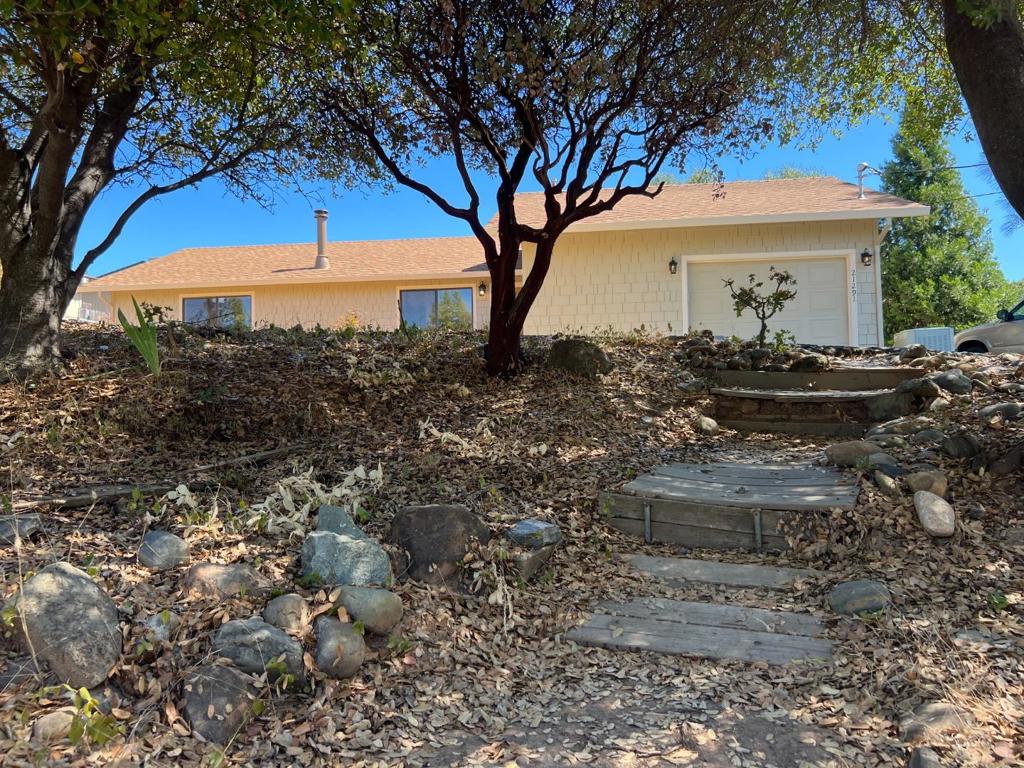 21291 Crestview Drive Property Photo 1