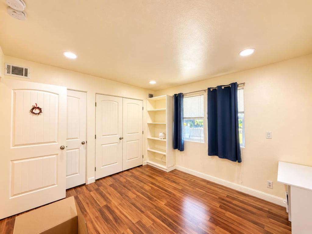 900 Golden Wheel 217 Property Photo 11