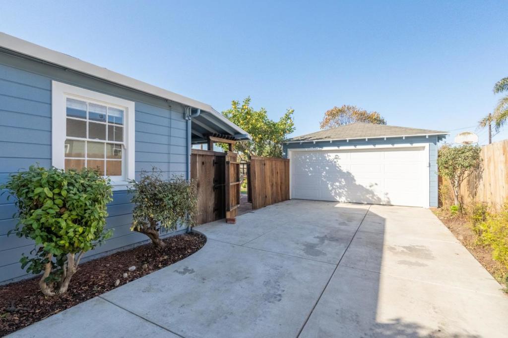 291 Tapadero Street Property Photo 24