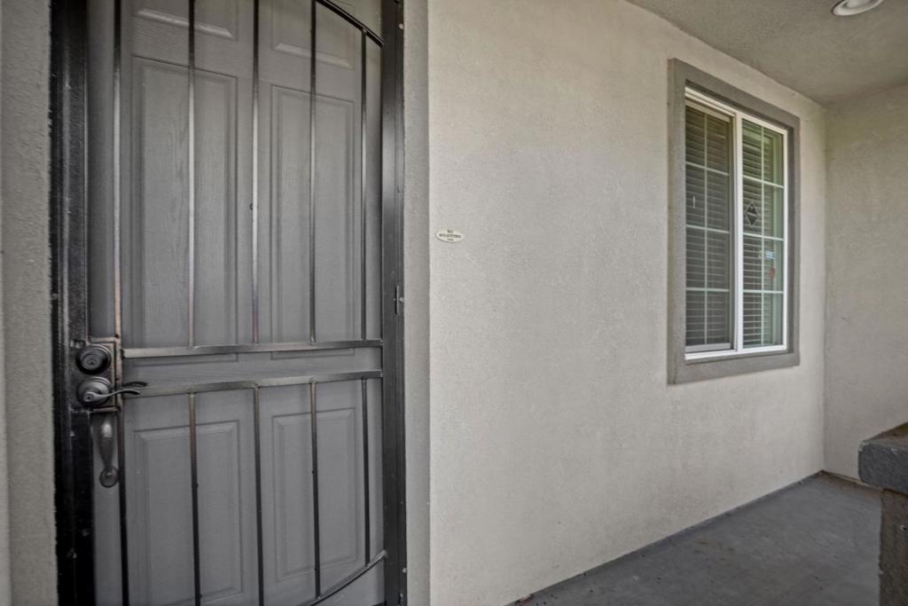 2710 Sebastan Lane Property Photo 29