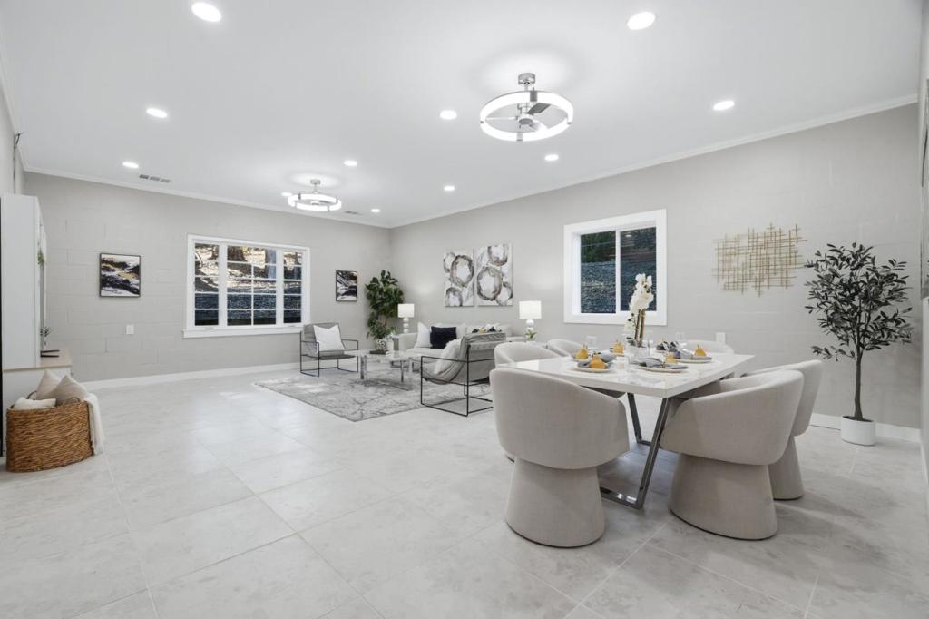 14434 Oak Street Property Photo 7