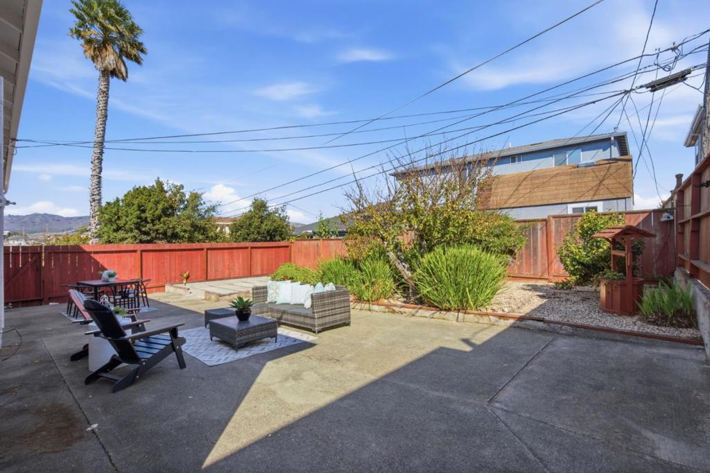 122 Sherwood Way Property Photo 33