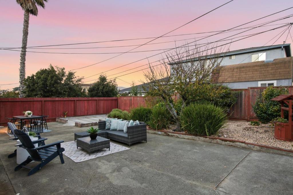122 Sherwood Way Property Photo 34