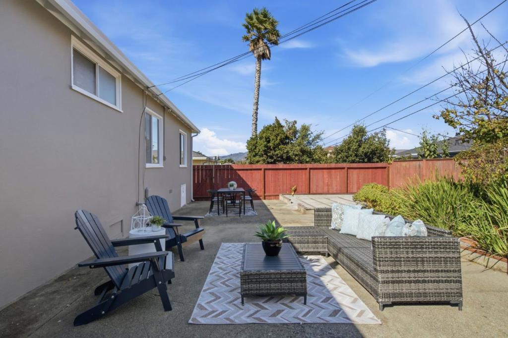 122 Sherwood Way Property Photo 35