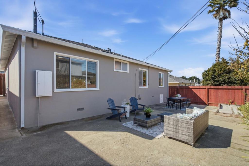 122 Sherwood Way Property Photo 43