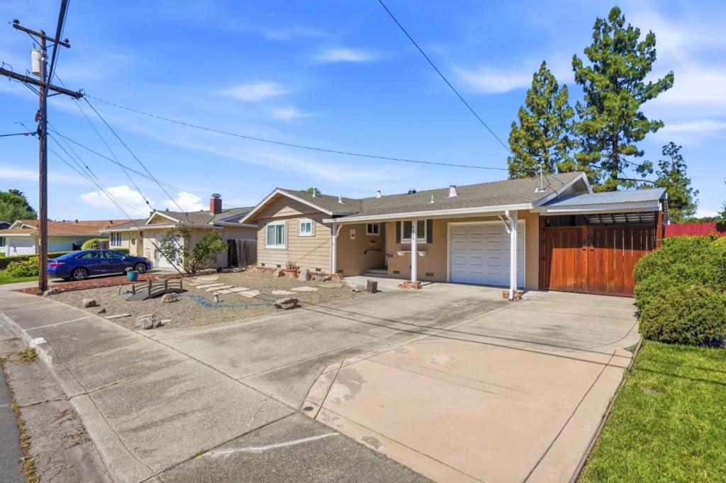 6924 Wisteria Street Property Photo 2