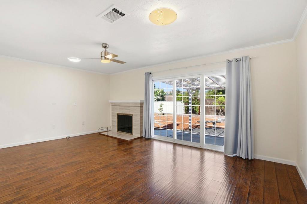 6924 Wisteria Street Property Photo 7