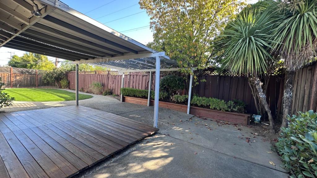 10734 Martinwood Way Property Photo 25