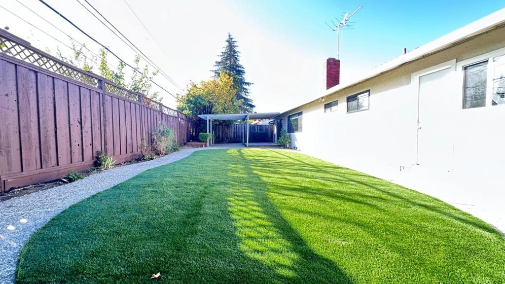 10734 Martinwood Way Property Photo 28