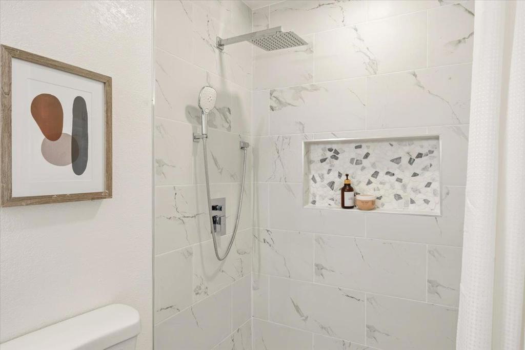 16490 Charles Schell Lane Property Photo 25