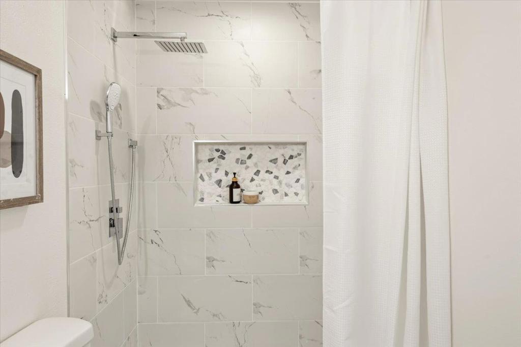 16490 Charles Schell Lane Property Photo 26