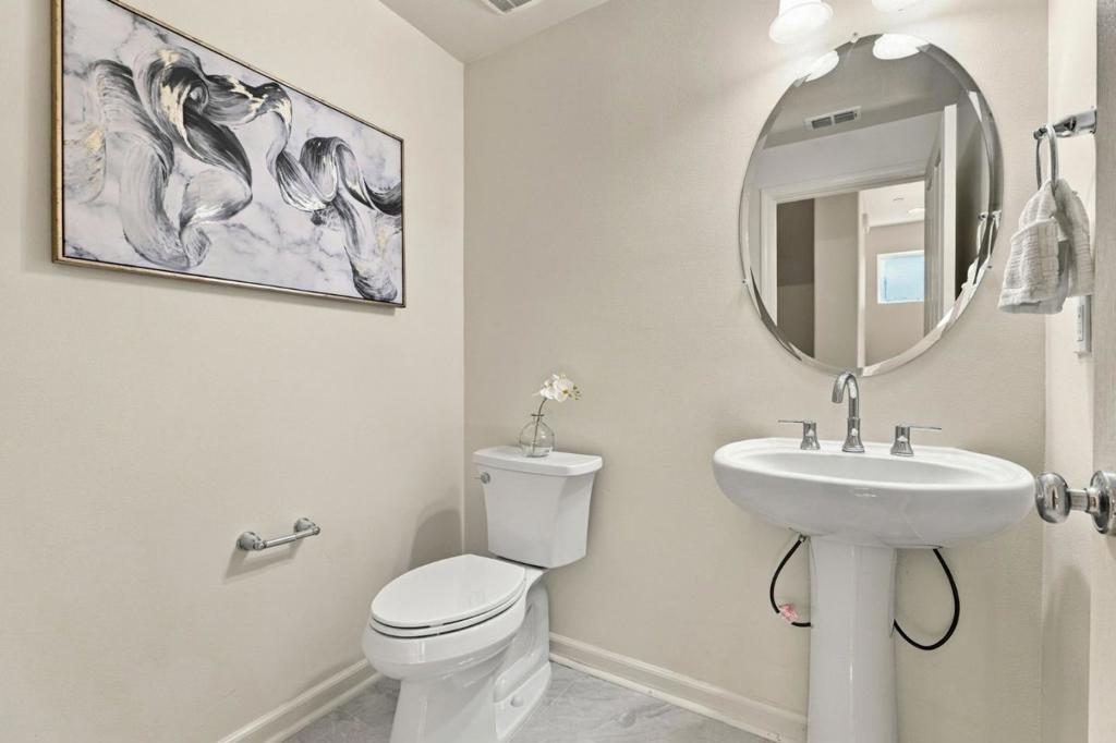 1513 Coyote Creek Way Property Photo 24