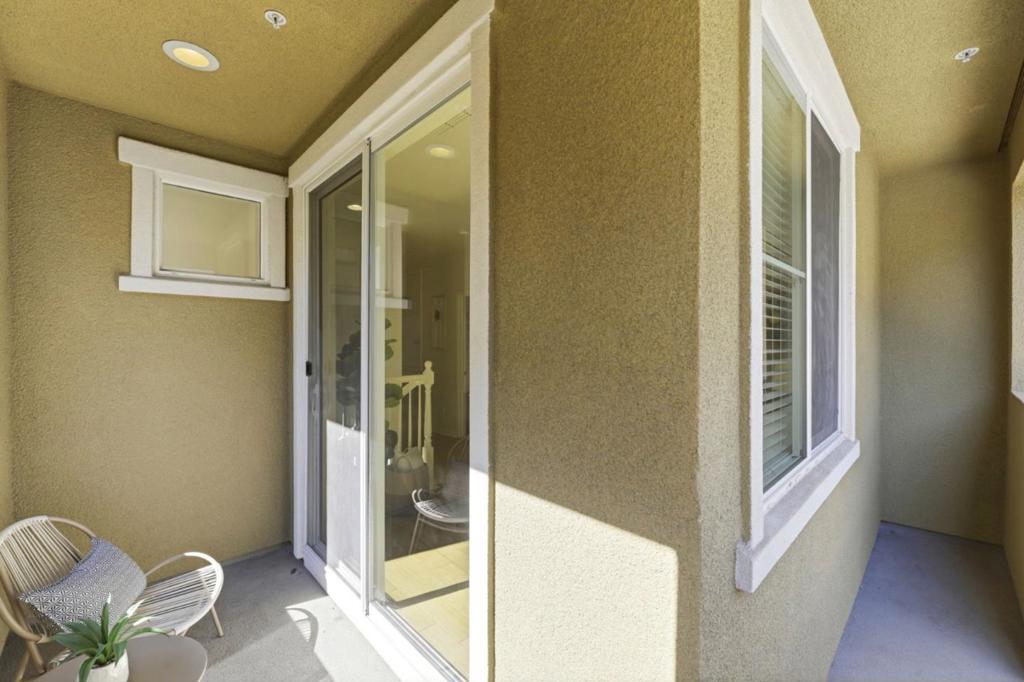 1513 Coyote Creek Way Property Photo 31