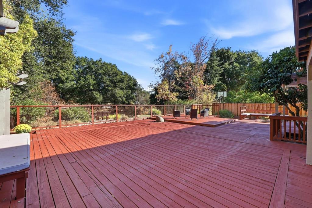 1342 Oak Knoll Drive Property Photo 44