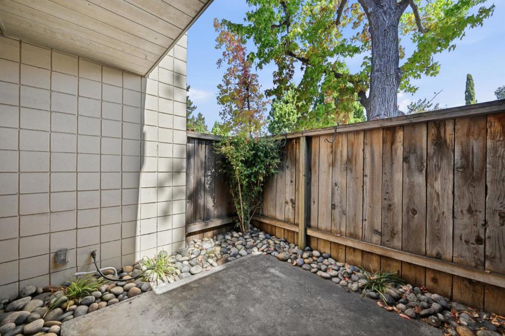3435 Benton Street Property Photo 16