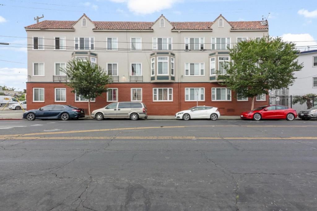 1757 26th Avenue Property Photo 10