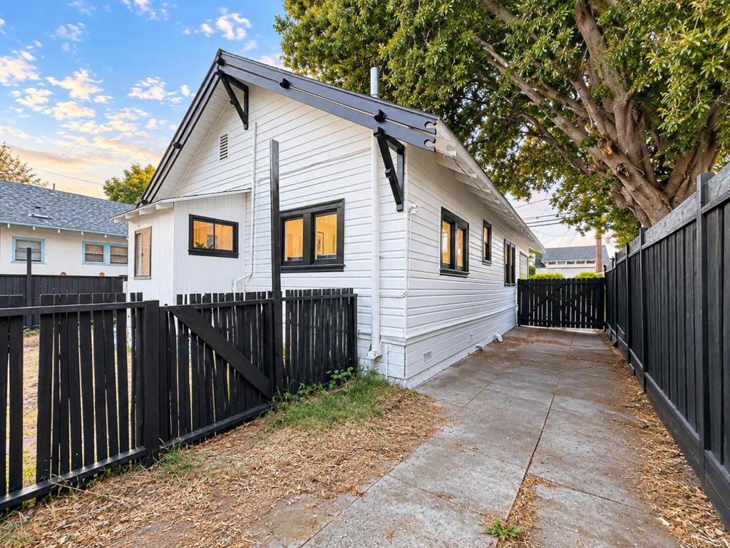 149 Dutton Avenue Property Photo 47