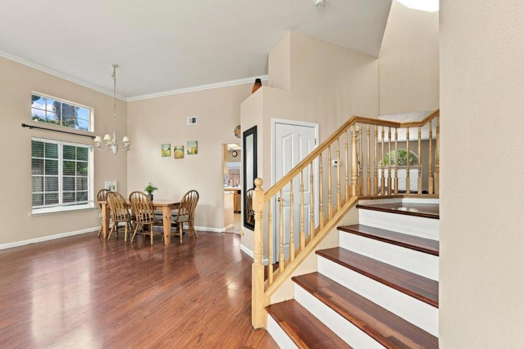 2120 Primrose Court Property Photo 8