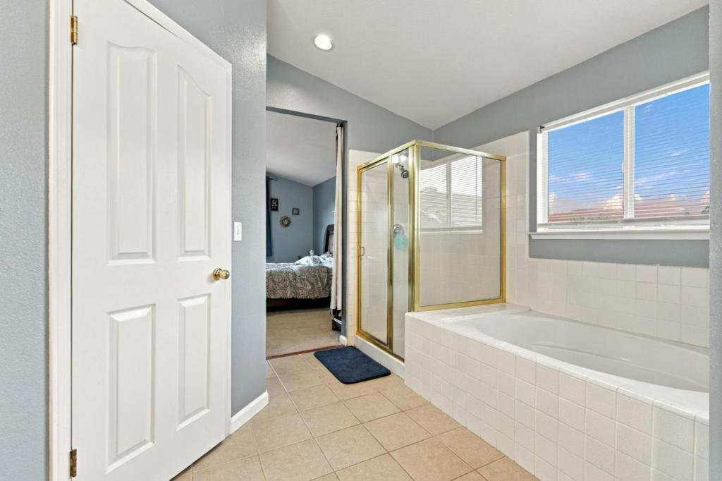 2120 Primrose Court Property Photo 14