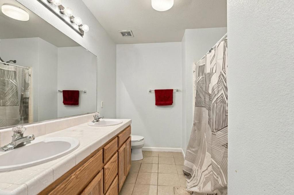 2120 Primrose Court Property Photo 16
