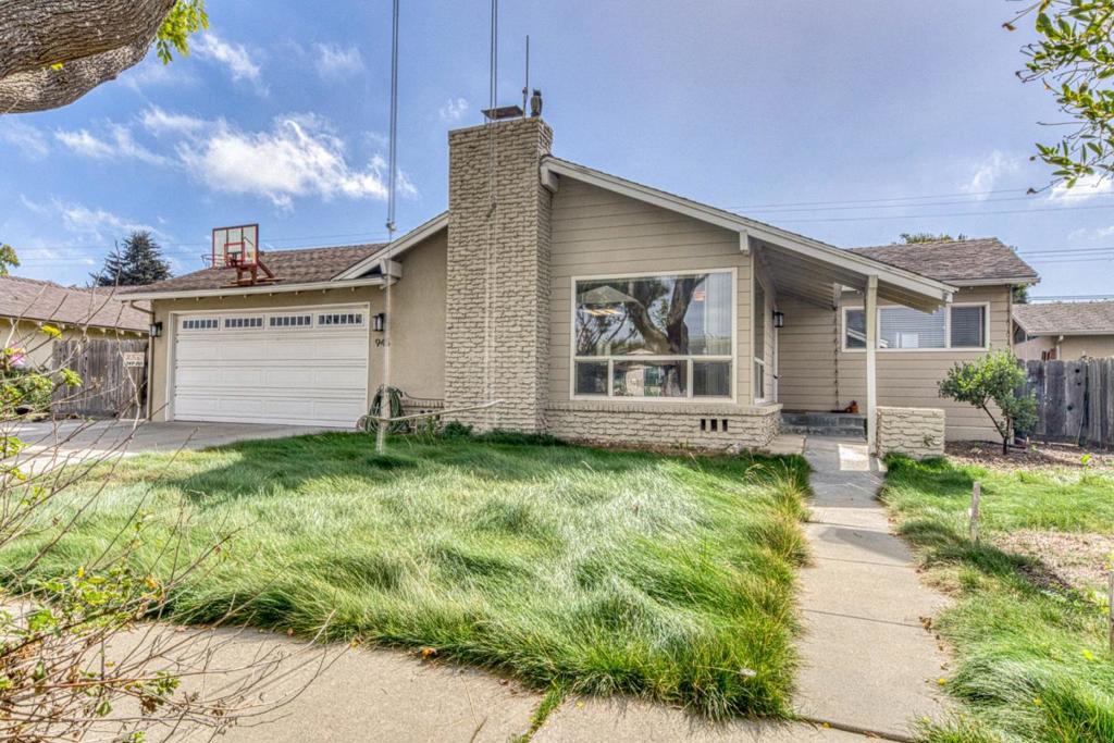 945 San Simeon Drive Property Photo 1