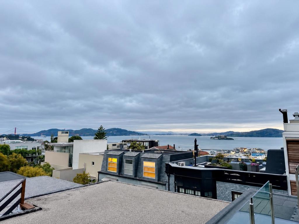 312 Lombard Street Property Photo 4