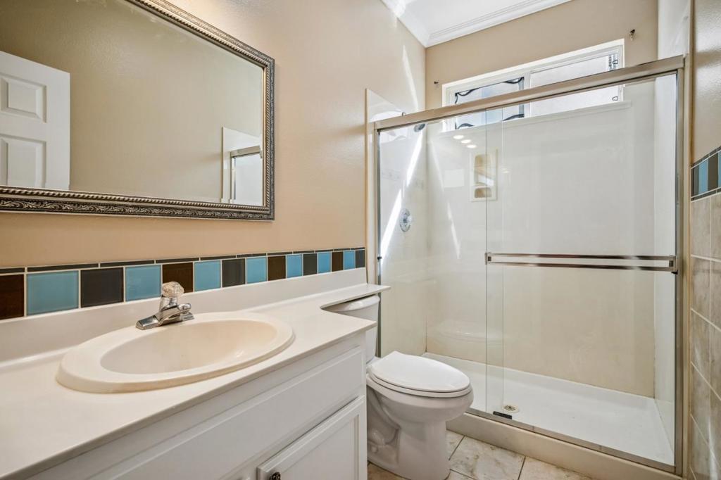 421 De Bord Drive Property Photo 8