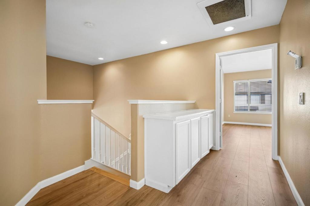 421 De Bord Drive Property Photo 11