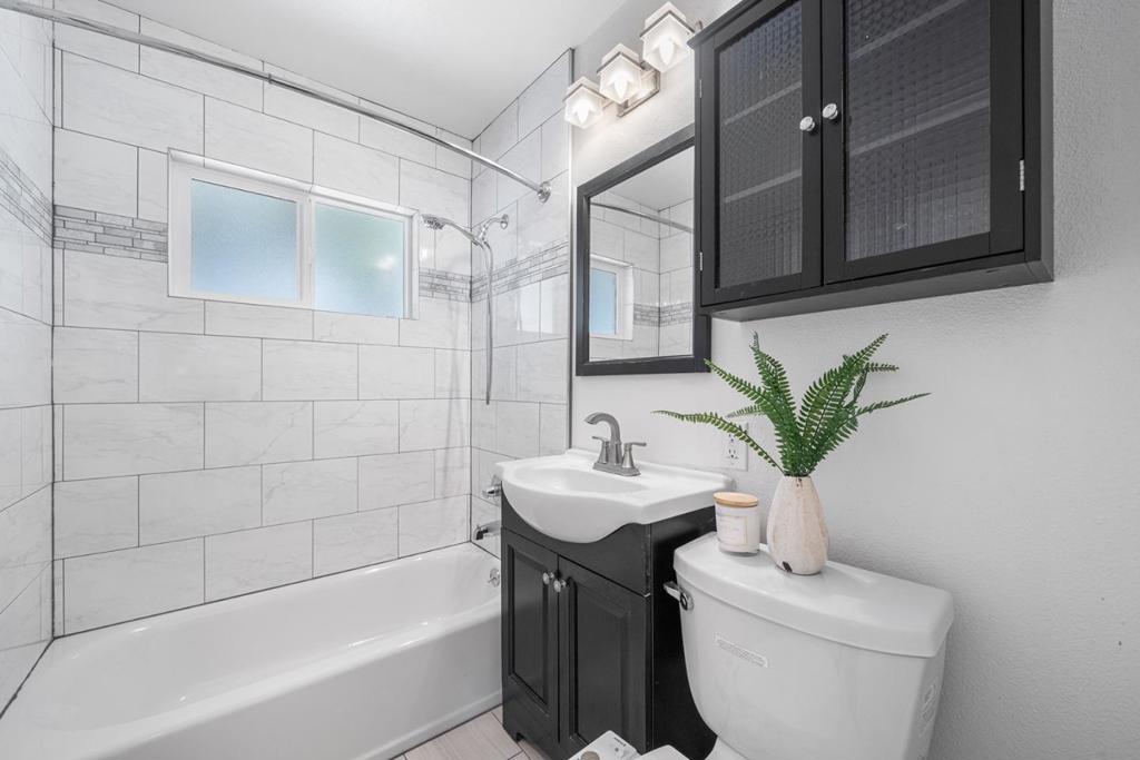 Junipero Avenue Property Photo 10