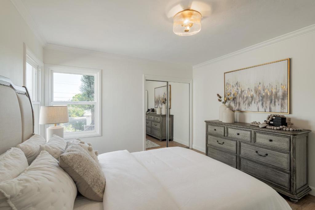 1435 Nadina Street Property Photo 15
