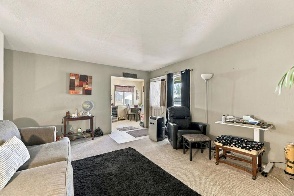 1643 Stardust Court Property Photo 8