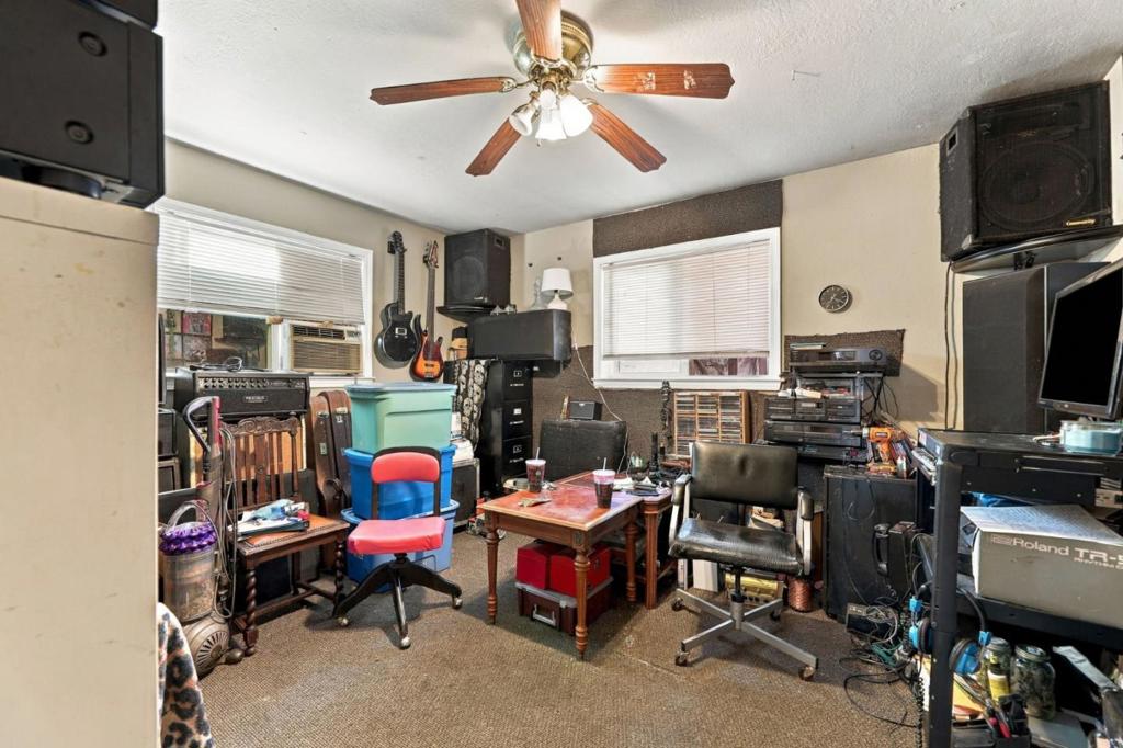 1643 Stardust Court Property Photo 16