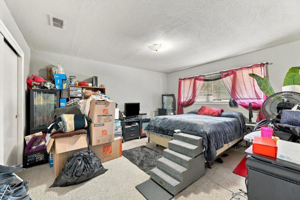 1643 Stardust Court Property Photo 18