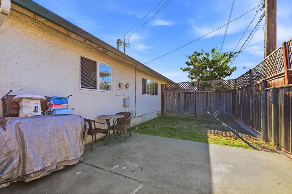 1643 Stardust Court Property Photo 26
