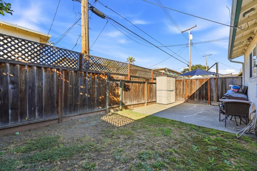 1643 Stardust Court Property Photo 27