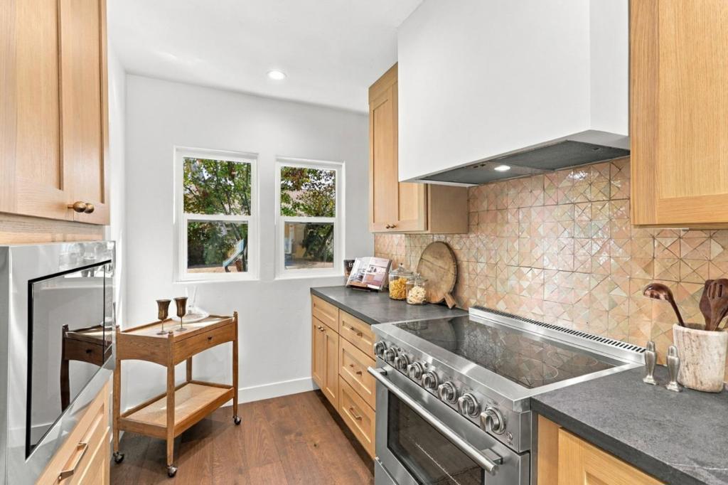 65 Cleaves Avenue Property Photo 14