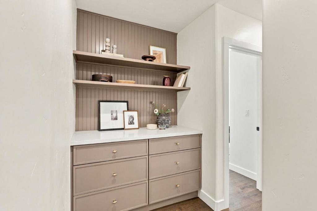 65 Cleaves Avenue Property Photo 32
